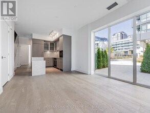 20 Dervock Crescent in Toronto, ON - Building Photo - Building Photo