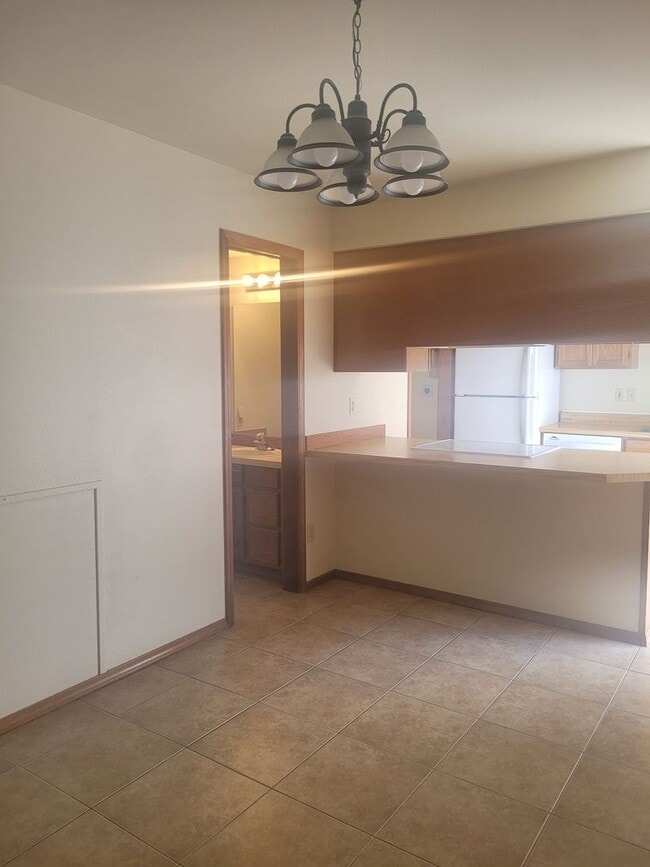 910 S Johnson St in Kennewick, WA - Building Photo - Building Photo