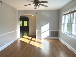 8906 Ewing Ave in Evanston, IL - Building Photo - Building Photo