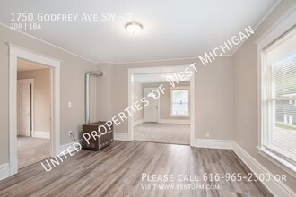 1750 Godfrey Ave SW in Wyoming, MI - Building Photo - Building Photo