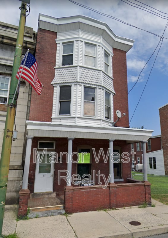 property at 37 N 2nd St