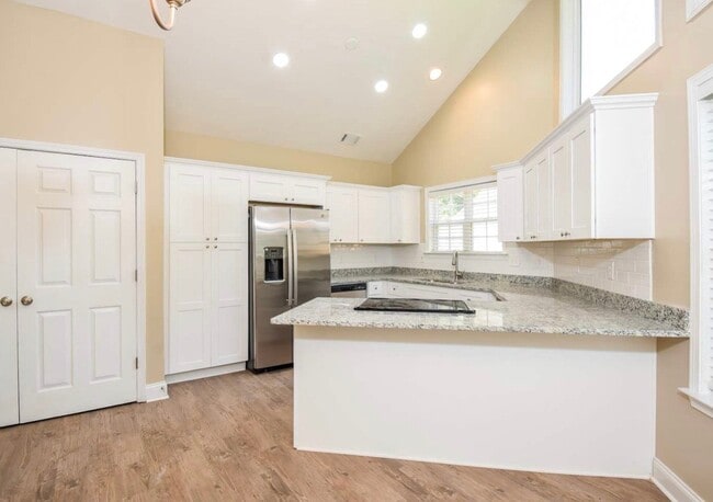 property at 465 Hunnicutt Rd SE