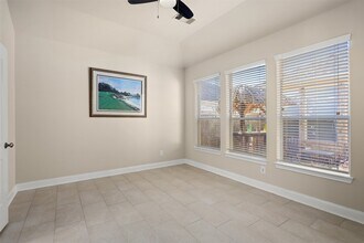 5026 Gulf Stream Ln in Bacliff, TX - Building Photo - Building Photo