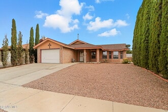 14336 Puentecillas Dr in Horizon City, TX - Building Photo - Building Photo