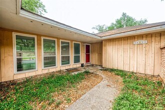5238 Beechnut St in Houston, TX - Building Photo - Building Photo