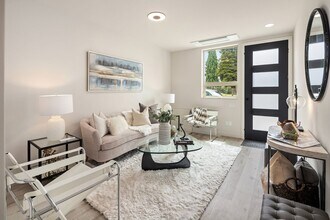 3112 NE 55th St in Seattle, WA - Building Photo - Building Photo