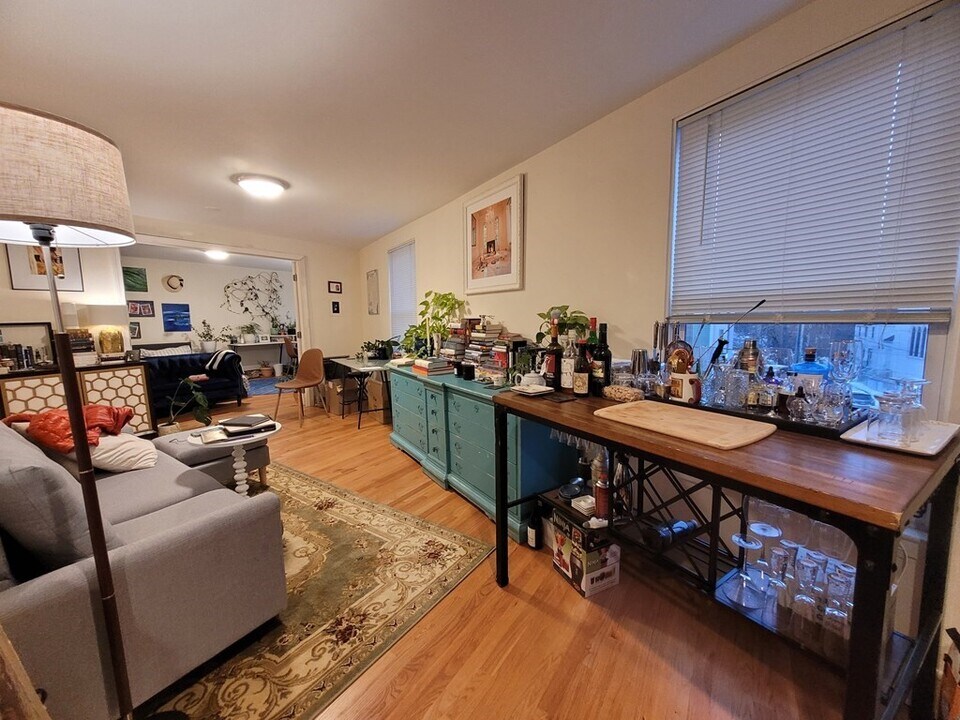73 River St, Unit #3a in Cambridge, MA - Foto de edificio