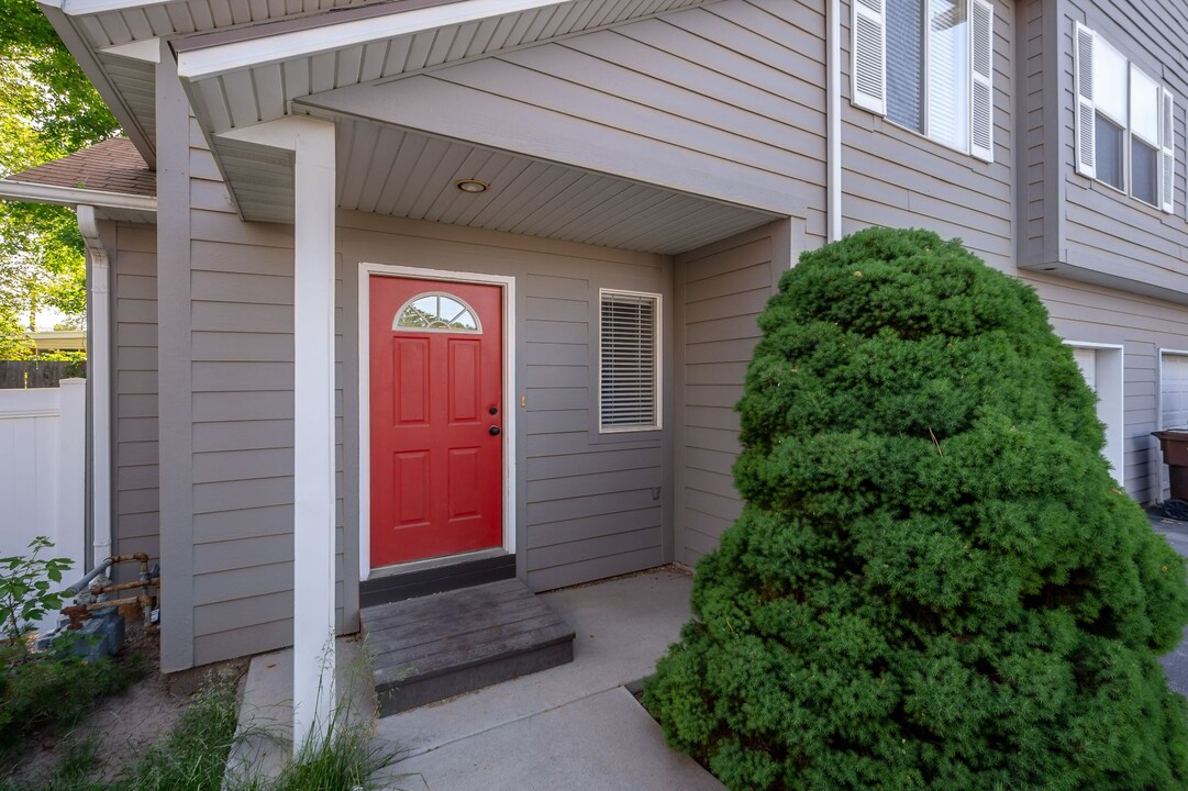 Creekside Townhomes in Salt Lake City, UT - Foto de edificio