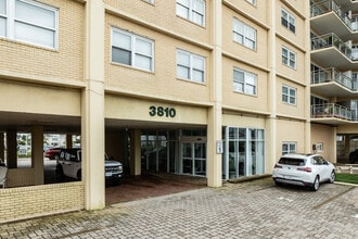 Virginia House in Virginia Beach, VA - Building Photo - Building Photo