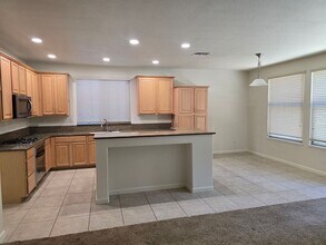 11965 Pericles Dr in Rancho Cordova, CA - Building Photo - Building Photo