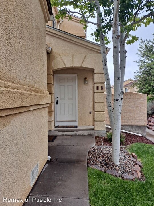 4143 Outlook Blvd Photo