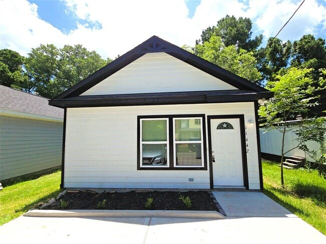 property at 11442 Underwood St
