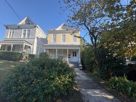 384 Spring St in Macon, GA - Building Photo