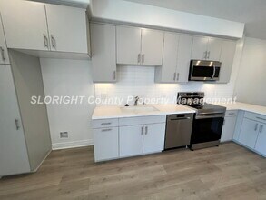 815 Madonna Rd in San Luis Obispo, CA - Building Photo - Building Photo