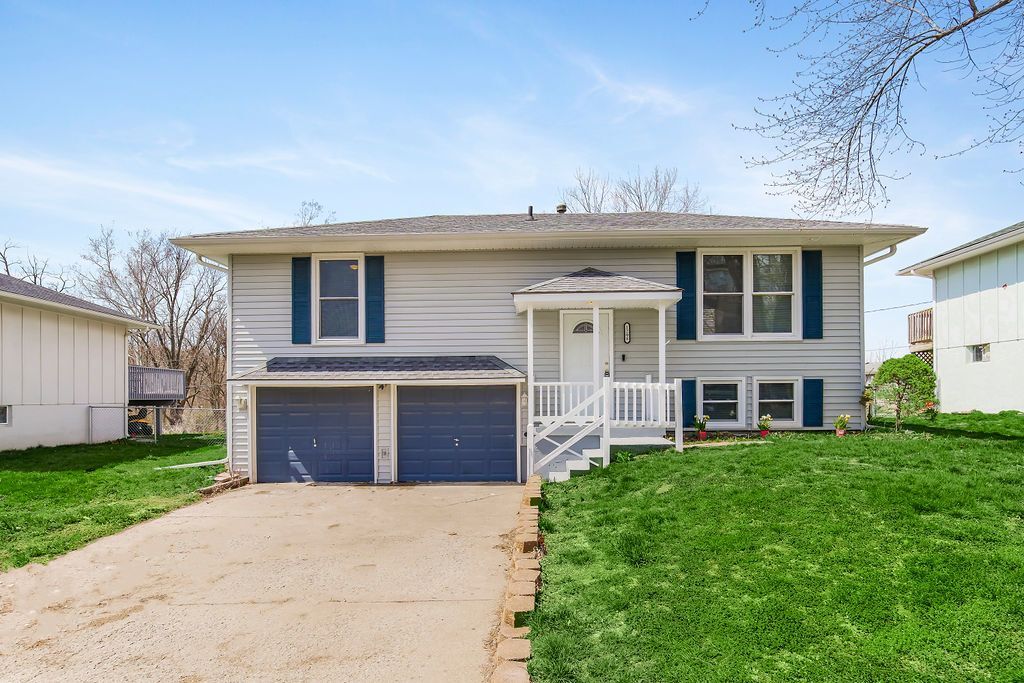 1208 S Mayview Ave in Independence, MO - Foto de edificio
