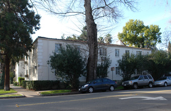 Villa Marquise in Sacramento, CA - Building Photo - Building Photo