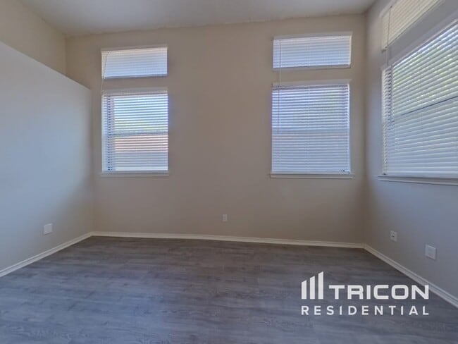 5328 Waterford Dr in Mesquite, TX - Building Photo - Building Photo