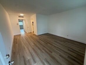 1201 NW 15th Ct, Unit 2 in Boca Raton, FL - Building Photo - Building Photo