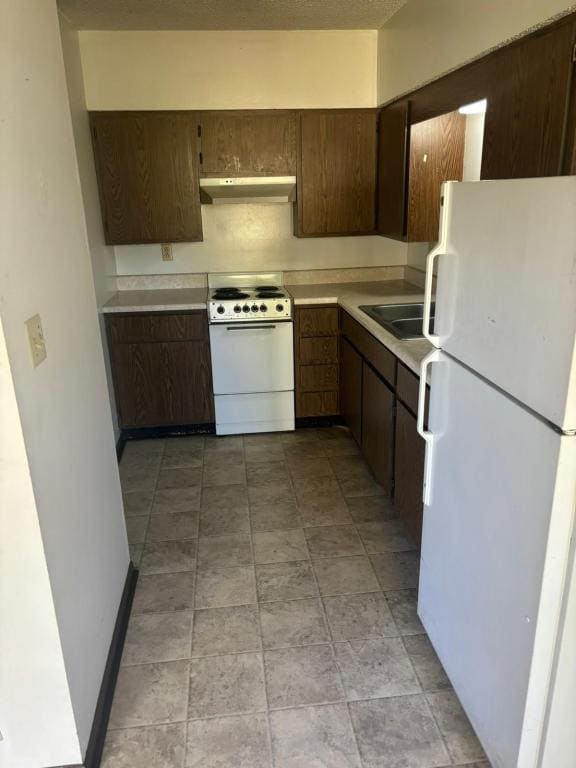 401 N St James St in El Dorado Springs, MO - Building Photo - Building Photo