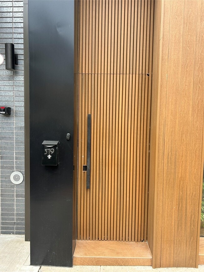 property at 379 Huguenot St