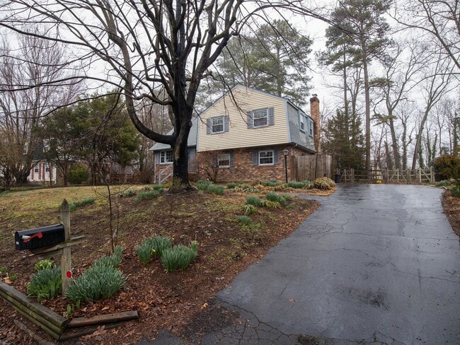 1321 Warminster Dr in Midlothian, VA - Building Photo - Building Photo