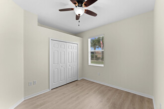 14582 Grapevine Dr in Naples, FL - Building Photo - Building Photo