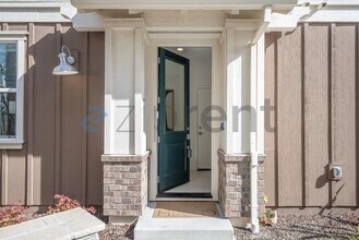 37380 Watersail Way in Newark, CA - Building Photo - Building Photo