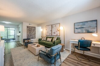 The Artisan Apartments in Daytona Beach, FL - Building Photo - Building Photo