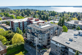 Broxton Condominiums in Seattle, WA - Building Photo - Building Photo