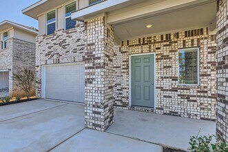 121 Standing Rock Ln in Marble Falls, TX - Building Photo - Building Photo