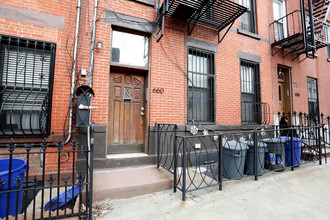 660 Henry St in Brooklyn, NY - Building Photo - Building Photo