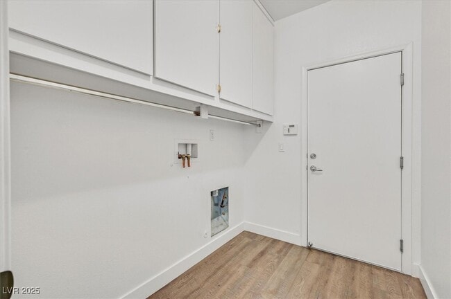 property at 913 Hickory Park St