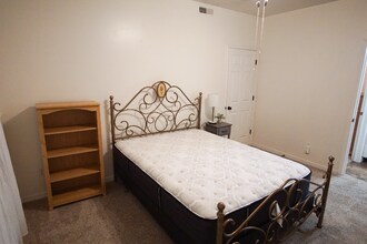 416 N Seven Peaks Blvd in Provo, UT - Building Photo - Building Photo