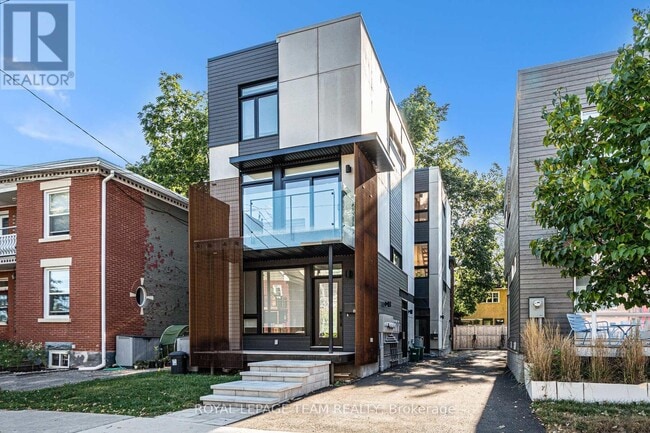 property at 88 Hamilton Ave N