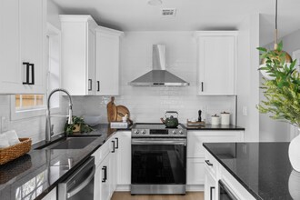 725 Grant Terrace SE in Atlanta, GA - Building Photo - Building Photo