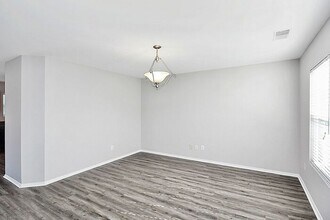 1532 April Knoll Ct in Huntersville, NC - Building Photo - Building Photo