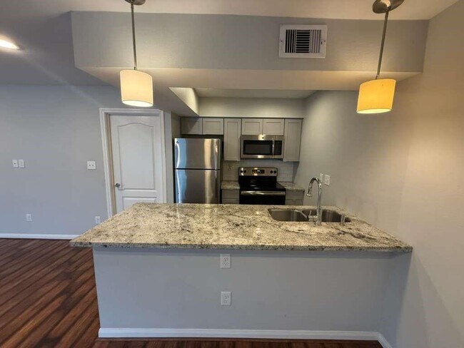 property at 5333 Richmond Ave.
