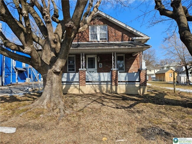 property at 221 E Prospect St