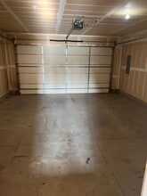 2710 24th Ave W in Williston, ND - Foto de edificio - Building Photo