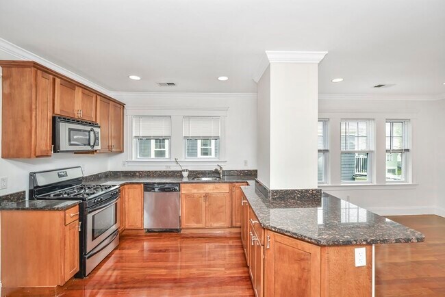 property at 8 Woodfield St