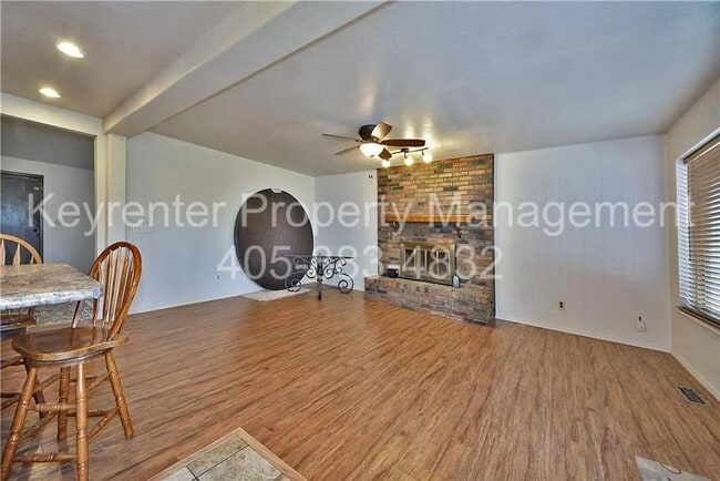 8308 NW 27th St in Bethany, OK - Building Photo - Building Photo