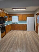 706 Mark St in Deer Park, TX - Foto de edificio - Building Photo