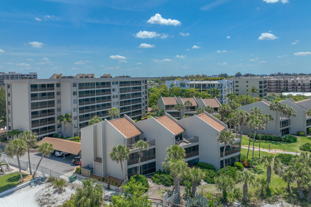 Midnight Cove I in Sarasota, FL - Building Photo