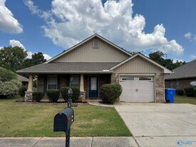 24707 Rolling Vista Dr in Athens, AL - Building Photo