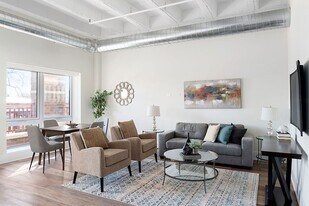 1610 N Normandy Ave, Unit 204 in Chicago, IL - Building Photo