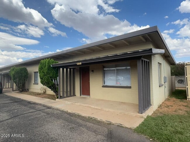 property at 1800 E Fry Blvd