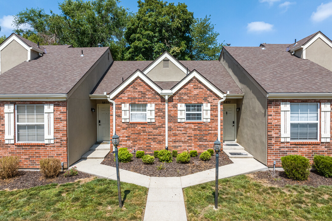 Townhomes by Corinth in Overland Park, KS - Building Photo