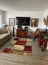 2052 Cornwall C in Boca Raton, FL - Building Photo - Building Photo