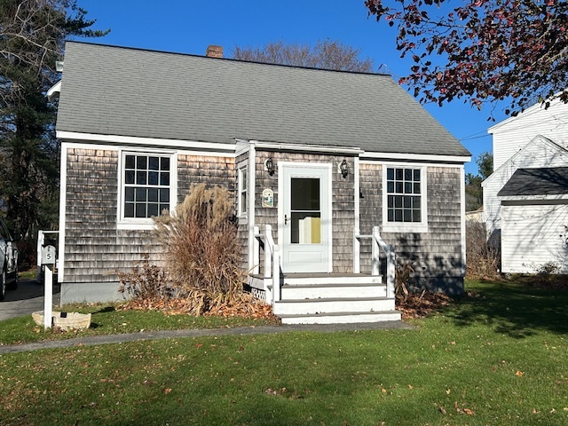 5 Longfellow Dr in Cape Elizabeth, ME - Building Photo