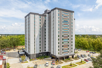 Lake Forest Manor Senior Apartments 62+ in New Orleans, LA - Building Photo - Building Photo